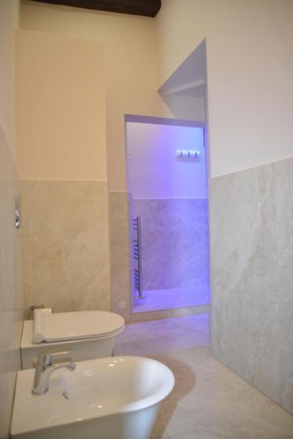 Fidia Palace Flavia'S Apartment Colosseo Рим Екстериор снимка